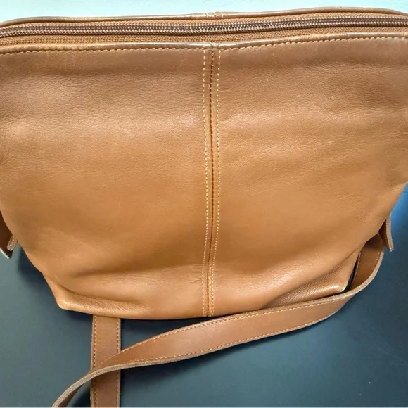 Coach vintage British Tan Leather crossbody Bag - Picture 8 of 9